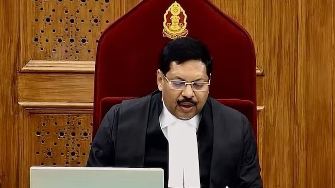 Shoe Hurled attempted at CJI B.R.GAVAI